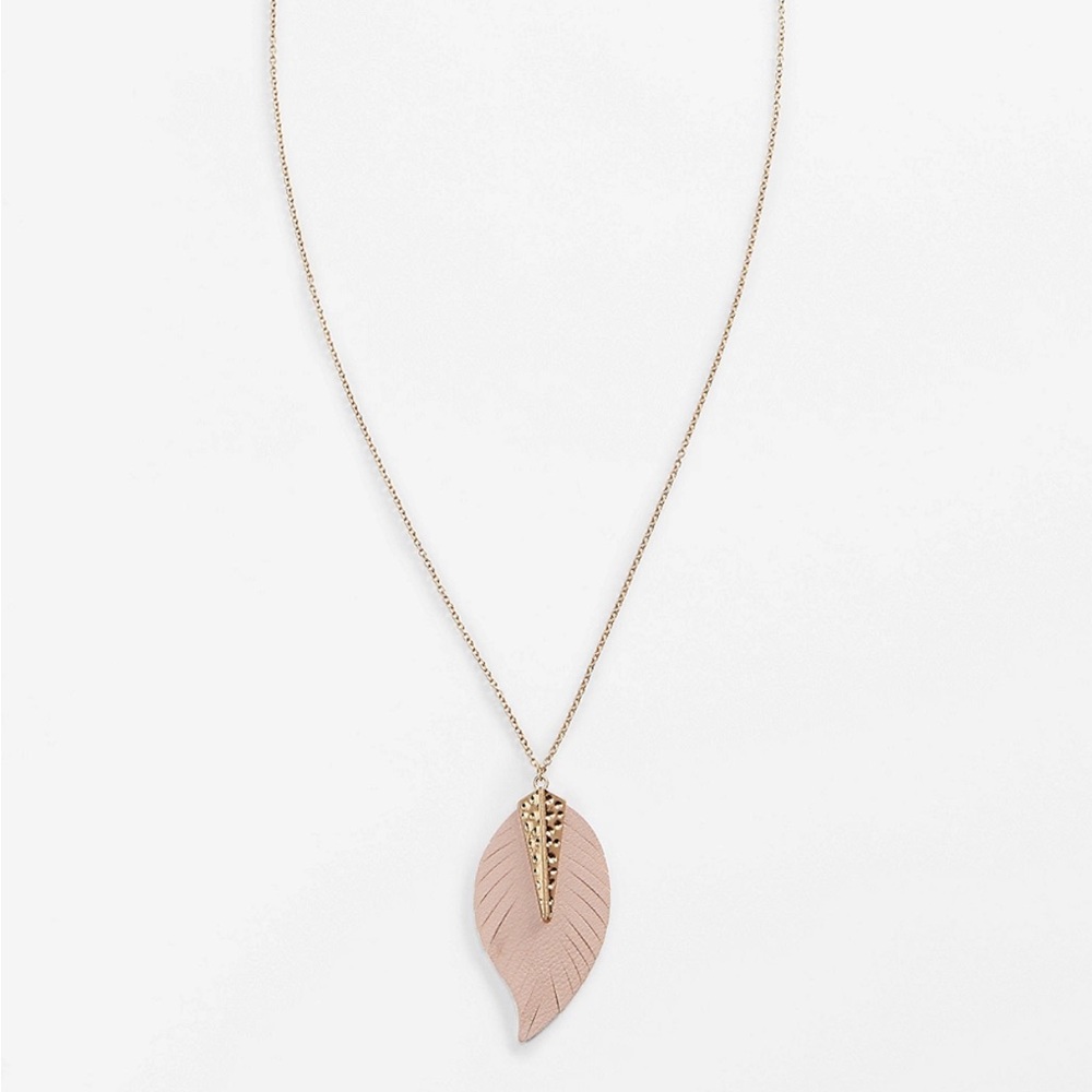 Maurices pink feather necklace